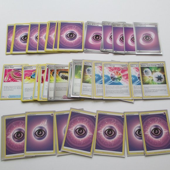 POKéMON TCG: SWORD & SHIELD FUSION STRIKE ELITE TRAINER BOX - Picture 10 of 16